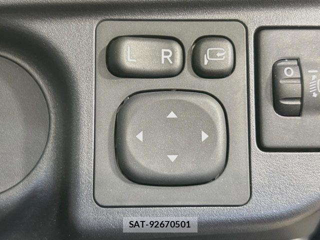 Toyota AQUA 2020-02 8625784-6