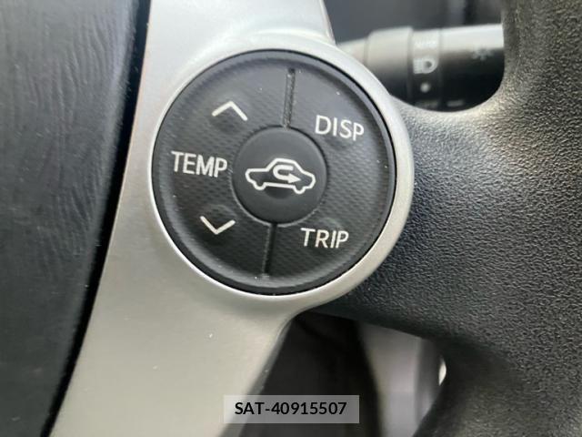 Toyota AQUA 2013-08 8625817-17