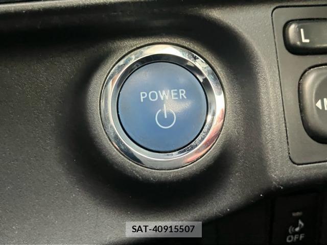 Toyota AQUA 2013-08 8625817-24