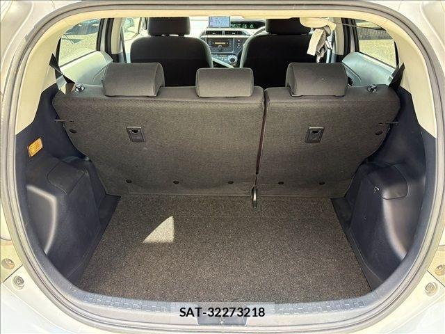 Toyota AQUA 2013-04 8625810-9