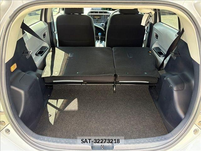 Toyota AQUA 2013-04 8625810-10
