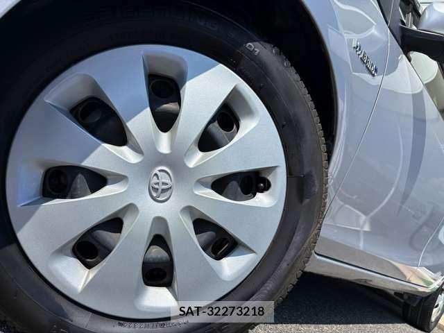 Toyota AQUA 2013-04 8625810-5