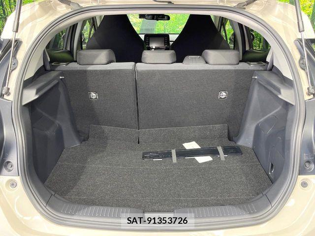 Toyota AQUA 2021-12 8625771-9