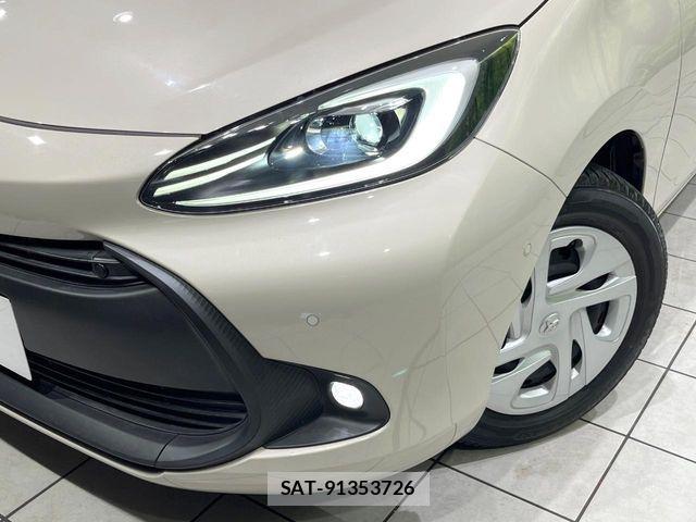 Toyota AQUA 2021-12 8625771-10