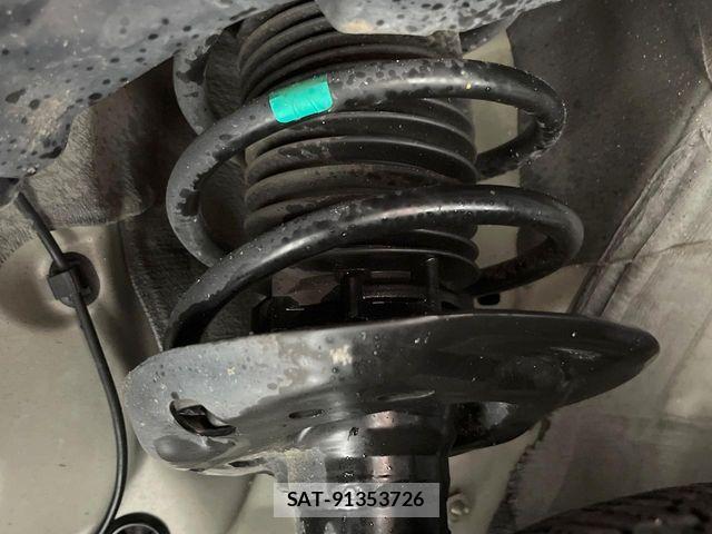 Toyota AQUA 2021-12 8625771-18