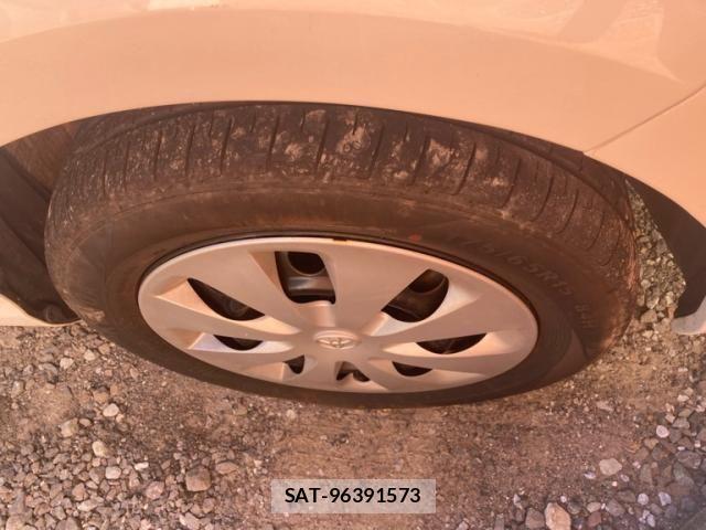 Toyota AQUA 2012-12 8625827-6