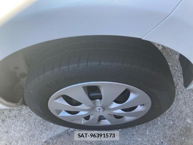 Toyota AQUA 2012-12 8625827-8