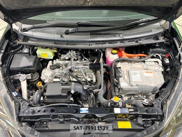 Toyota AQUA 2014-06 8625792-17