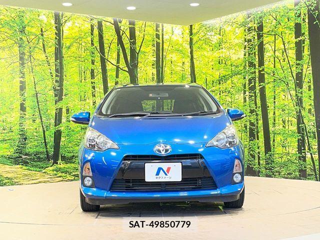 Toyota AQUA 2012-11 8625795-13