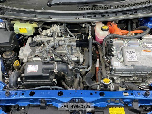 Toyota AQUA 2012-11 8625795-17