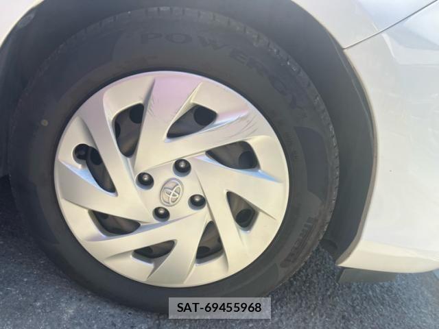 Toyota AQUA 2017-03 8625816-4