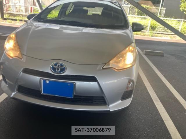 Toyota AQUA 2012-09 8625825-2