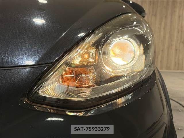 Toyota AQUA 2019-02 8625787-28