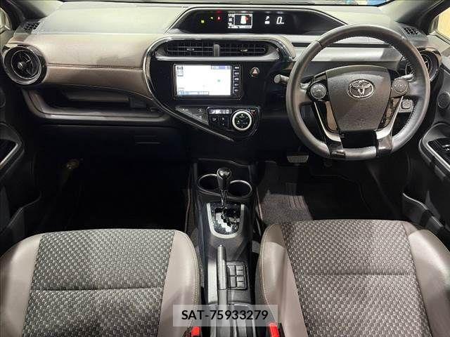 Toyota AQUA 2019-02 8625787-2