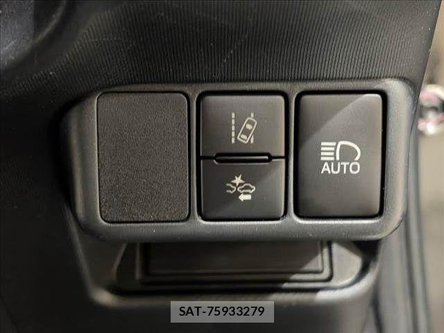 Toyota AQUA 2019-02 8625787-7