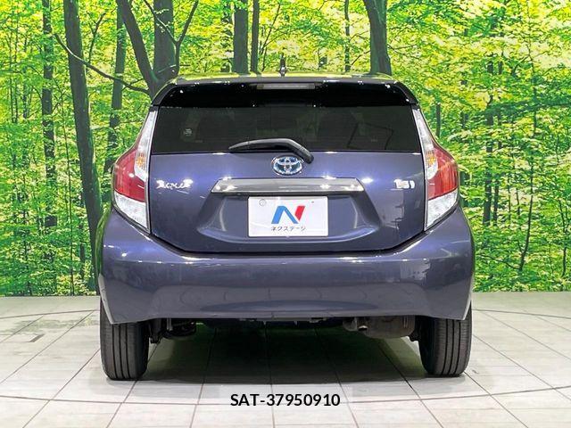 Toyota AQUA 2015-03 8625798-14