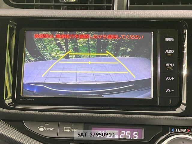 Toyota AQUA 2015-03 8625798-3