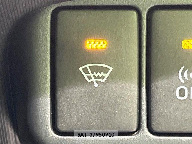 Toyota AQUA 2015-03 8625798-4