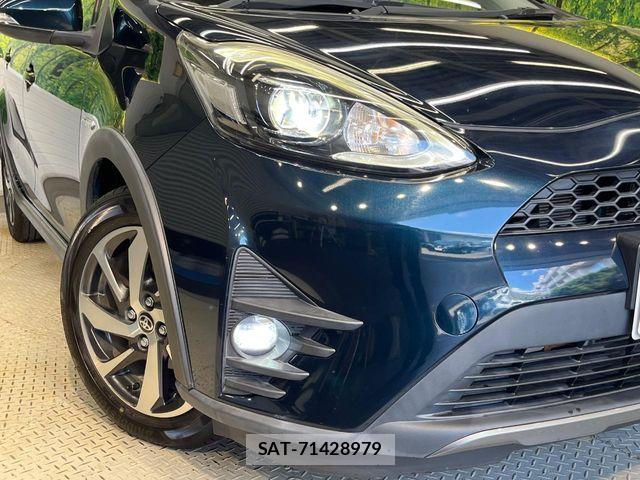 Toyota AQUA 2017-09 8625786-11