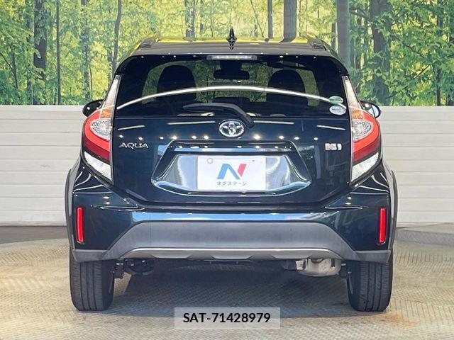 Toyota AQUA 2017-09 8625786-14