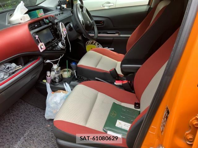 Toyota AQUA 2016-02 8625820-12