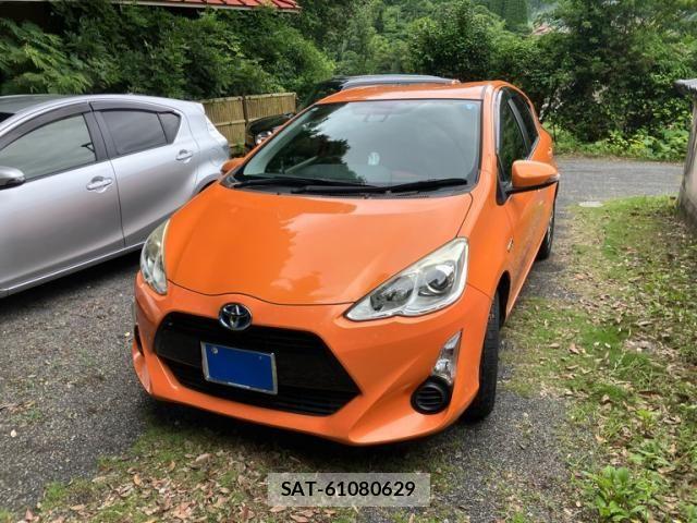 Toyota AQUA 2016-02 8625820-4