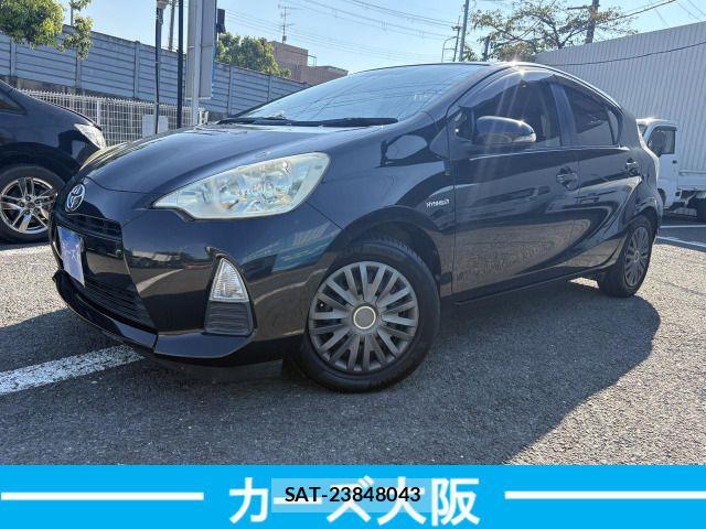 Toyota AQUA 2012-08 8625818-0