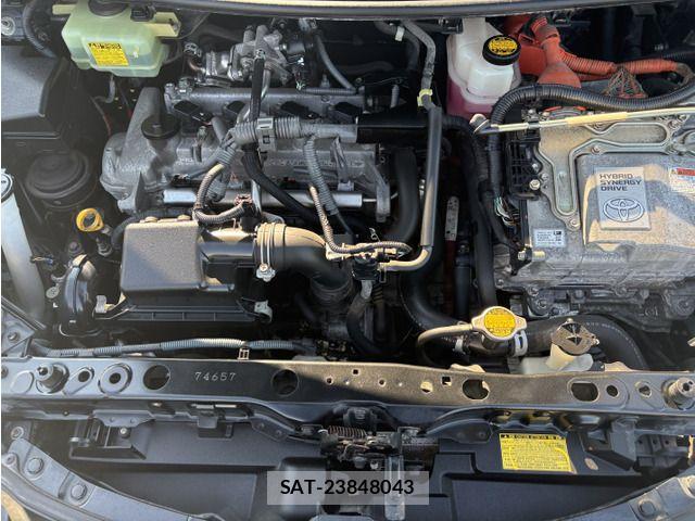 Toyota AQUA 2012-08 8625818-9