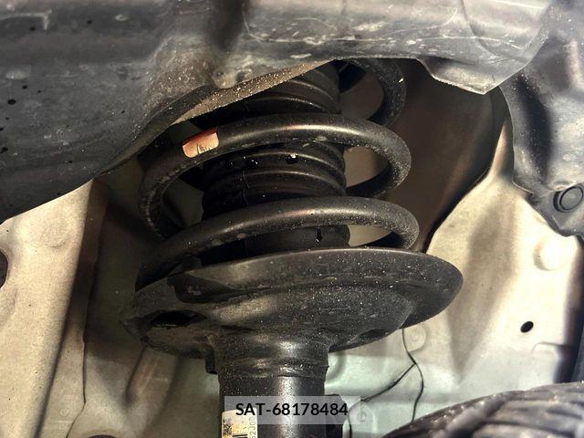 Toyota AQUA 2014-02 8625799-19