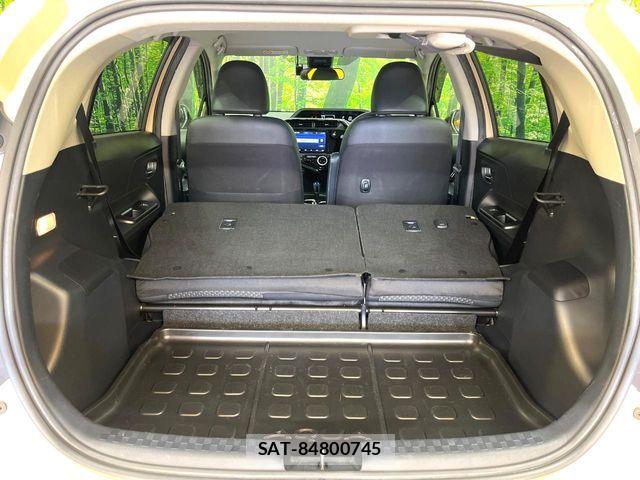 Toyota AQUA 2019-10 8625774-9