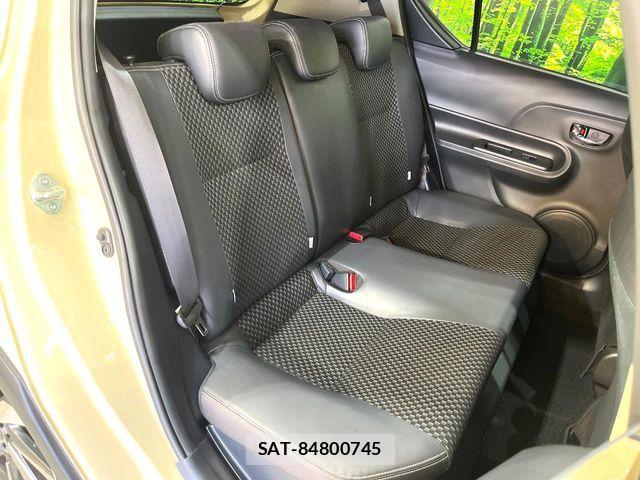 Toyota AQUA 2019-10 8625774-8