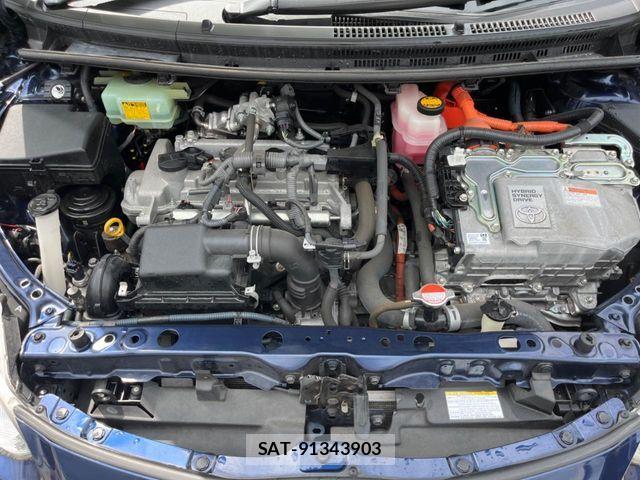 Toyota AQUA 2016-09 8625800-18