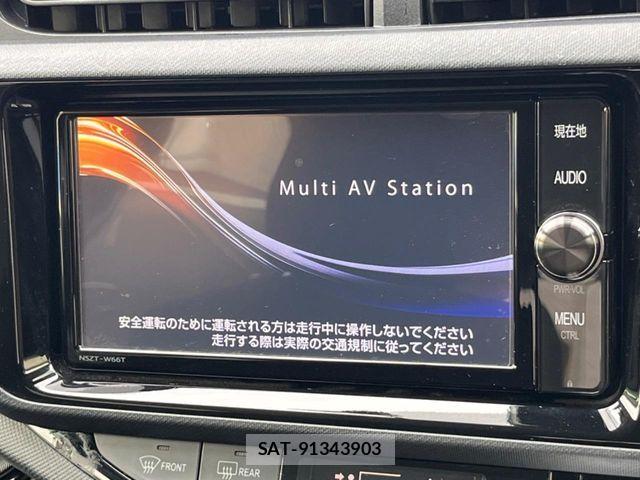 Toyota AQUA 2016-09 8625800-2