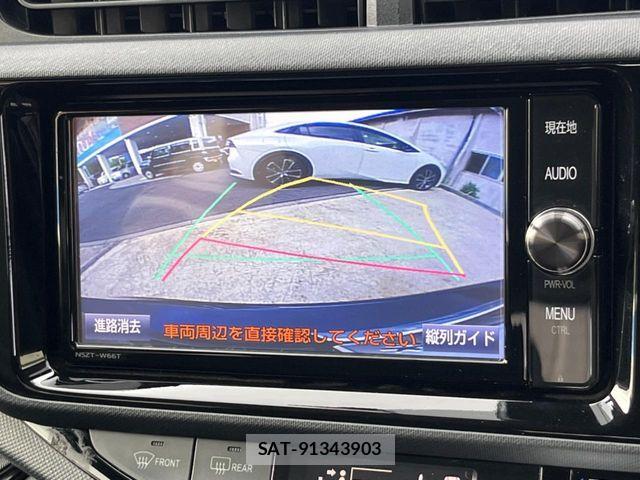 Toyota AQUA 2016-09 8625800-3