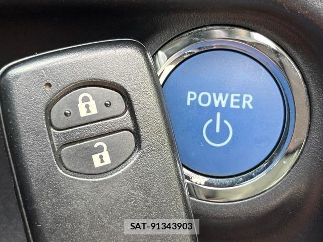 Toyota AQUA 2016-09 8625800-6