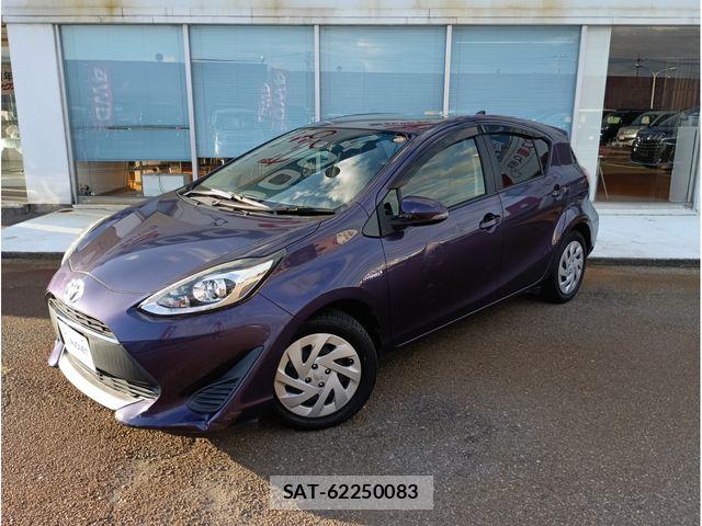 Toyota AQUA 2017-08 8625797-0