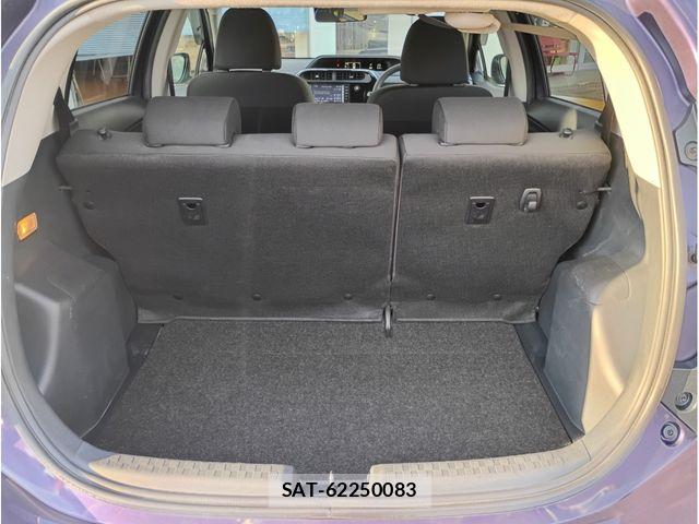 Toyota AQUA 2017-08 8625797-15
