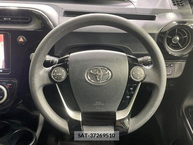 Toyota AQUA 2018-11 8625772-10