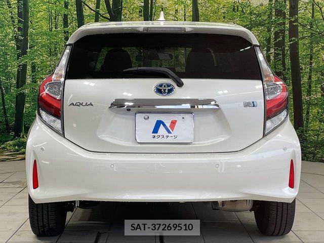 Toyota AQUA 2018-11 8625772-14