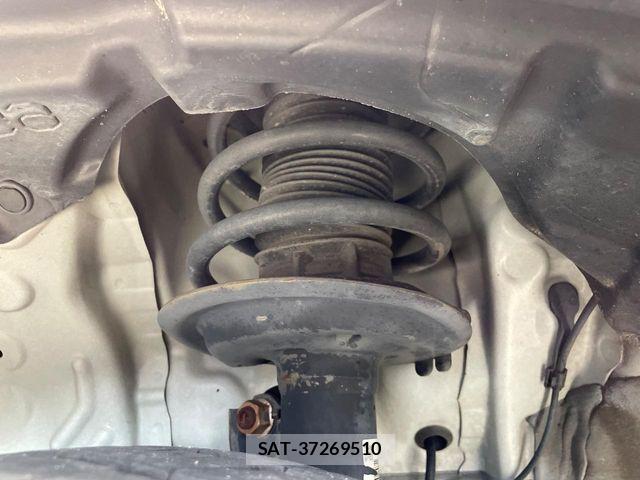 Toyota AQUA 2018-11 8625772-19