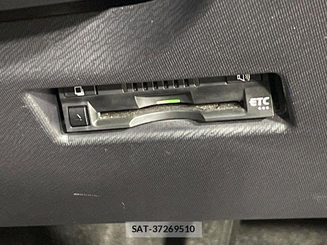 Toyota AQUA 2018-11 8625772-6