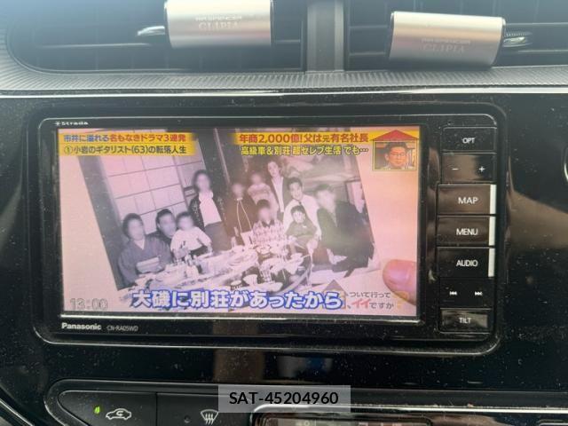 Toyota AQUA 2018-03 8625805-14