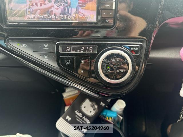 Toyota AQUA 2018-03 8625805-15
