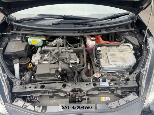 Toyota AQUA 2018-03 8625805-17