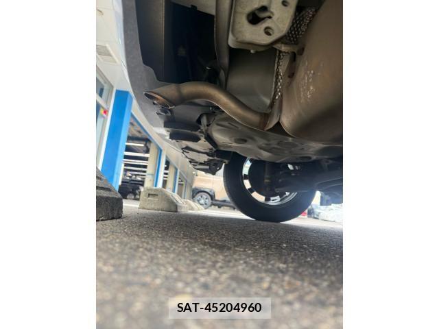 Toyota AQUA 2018-03 8625805-7