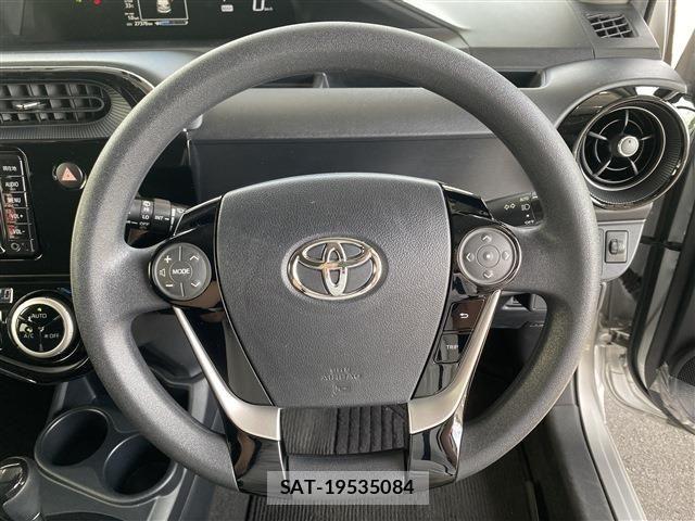 Toyota AQUA 2018-05 8625785-10