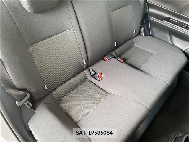 Toyota AQUA 2018-05 8625785-14