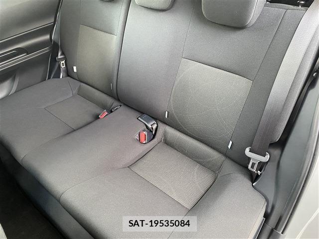 Toyota AQUA 2018-05 8625785-16