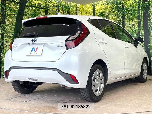 Toyota AQUA 2022-08 8625777-16