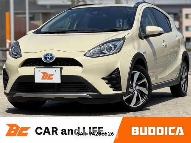 Toyota AQUA 2017-08 8625788-0